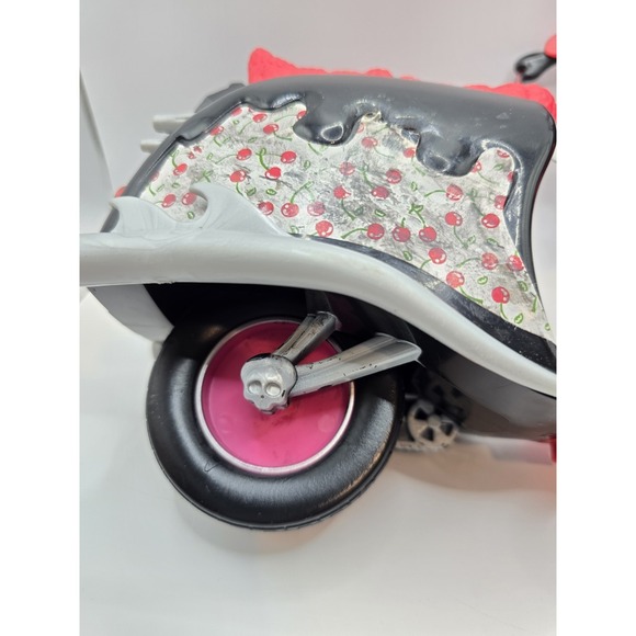 Monster High Ghoulia Yelps' SCOOTER 2011 READ - Picture 6 of 12